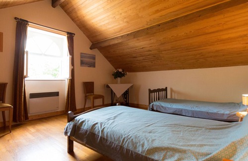 Thoree-les-Pins Cottage | Gite Thorée-les-Pins, 3 bedrooms, 7 persons