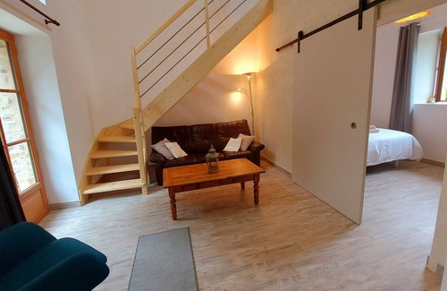 Vaiges Cottage | Gite Vaiges, 3 bedrooms, 5 persons