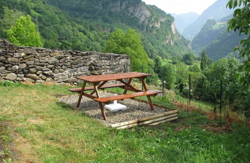 Cette-Eygun House | Gite Vallée d'Aspe Béarn Pyrénées very beautiful view ideal for hiking