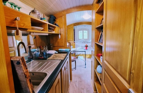 Vaureal Cottage | Gite Vauréal, 1 bedroom, 2 persons