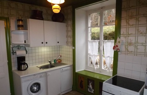 Vic-sur-Cere Cottage | Gite Vic-sur-Cère, 2 bedrooms, 4 persons