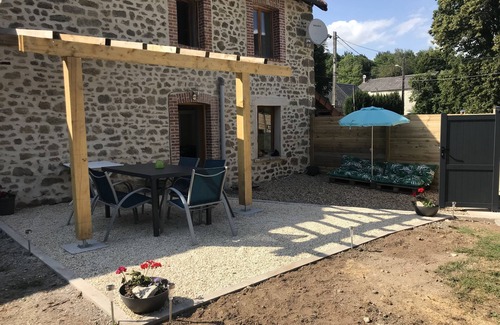 Ceyroux House | Gite w/Private Lake - 80Acres/NatureTrails/PetsOK