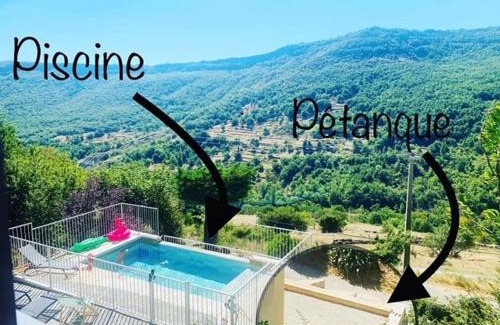Rochessauve House | Gites en Ardèche avec Piscine et vue magnifique sur la vallée
