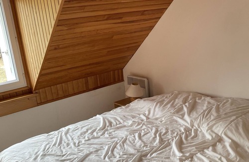 Plounevez-Lochrist House | Gites of the Manoir de la Baie