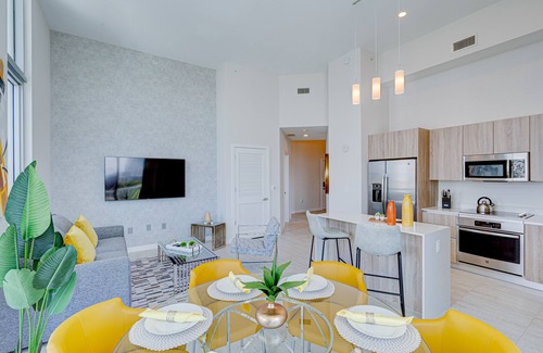 Northeast Miami Apartment | GJ502 DESIGN DISTRICT, LUXURY PARADISE