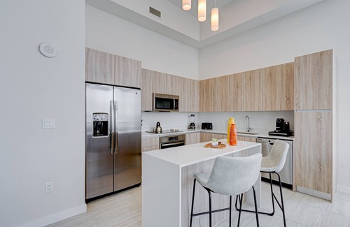 Northeast Miami Apartment | GJ502 DESIGN DISTRICT, LUXURY PARADISE
