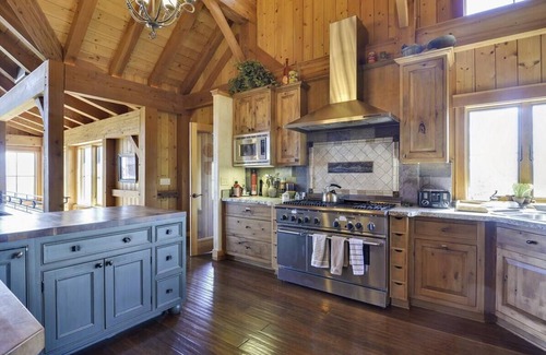 Truckee House | Glacier Luxury Lodge 360 Views