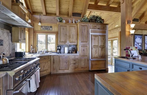 Truckee House | Glacier Luxury Lodge 360 Views