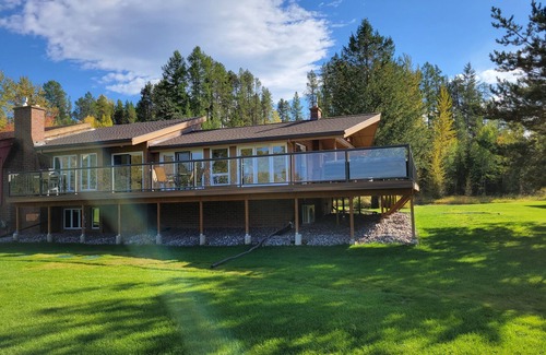 West Glacier House | Glacier park views on the golf course! Great for Families.