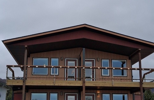 Homer Apartment | GLACIER SUITE, BEACH WALK INN, UPPER LEVEL UNITnFEATURING HOMER'S FANTASTIC VIEW