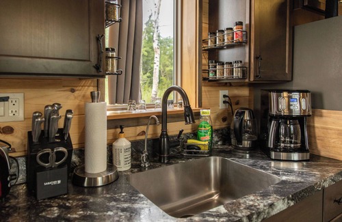 Babb Cabin | Glacier Summit - Spacious, New & Modern Villa Overlooking the Forest & Rockies