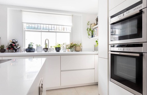 Newington Apartment | Gladstone Street by onefinestay