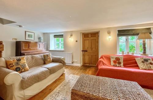 Sutton Benger House | Gladwyn Cottage
