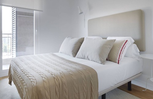 Egia Apartment | Gladys Attic by FeelFreeRentals