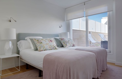 Egia Apartment | Gladys Attic by FeelFreeRentals