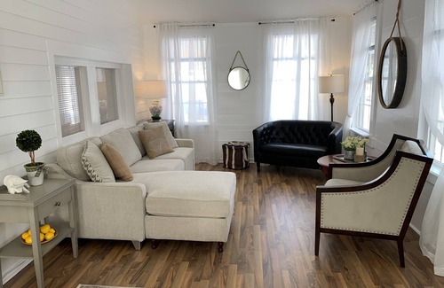 North Sebago Cottage | Glamorous cottage-glamping at Sebago Lake
