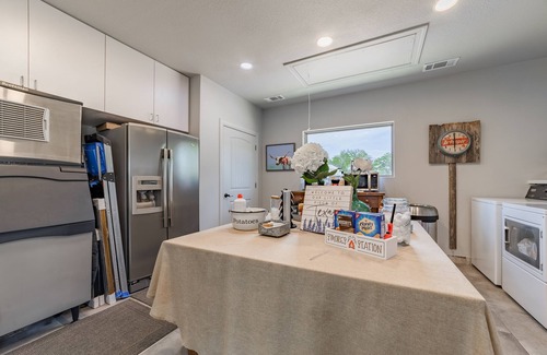 Spicewood House | Glamping in Spicewood TX Hill Country ~ The Trailette