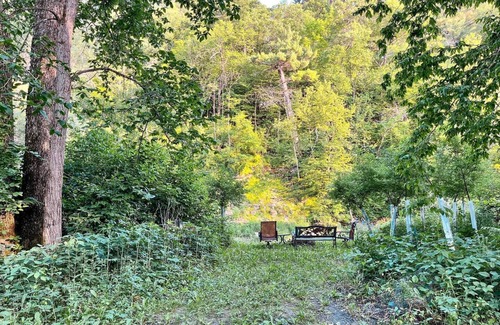 Mantorville House | Glamping in the Minnesota Woods