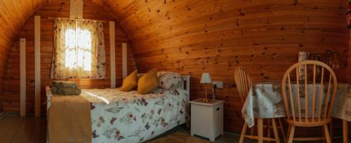 Chippenham House | Glamping in Wiltshire the Green Knoll is a charm