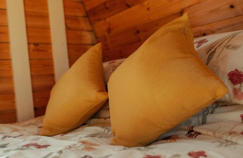 Chippenham House | Glamping in Wiltshire the Green Knoll is a charm