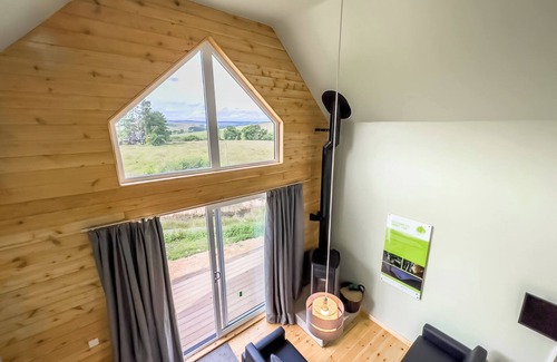 Tarset Cottage | Glamping made easy near Kielder: eco design, family fun, and endless stars.