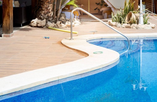 Benagalbon RV Rental | Glamping near the beach in Rincón de la Victoria