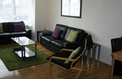 East End Apartment | Glasgow Green Apartments Flat on the Green 5