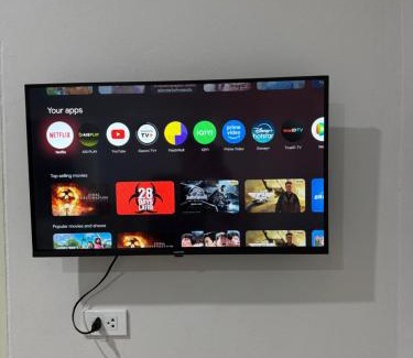 Mak Khaeng Hotel | GlassHouse