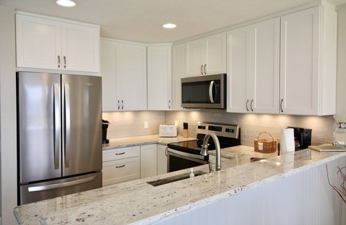 Glen Arbor Condo | Glen Arbor Lake Michigan Beachfront Condominium