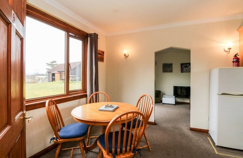 Fort William Cottage | GLEN DESSARY, family friendly, with a garden in Fort William