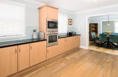 Pitlochry House | Glen Tilt House - sleeps 8 guests in 4 bedrooms
