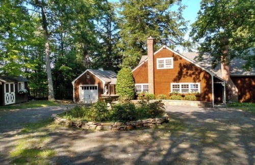 North Lake George House | Glentworth On Lake George - Best views on the lake!