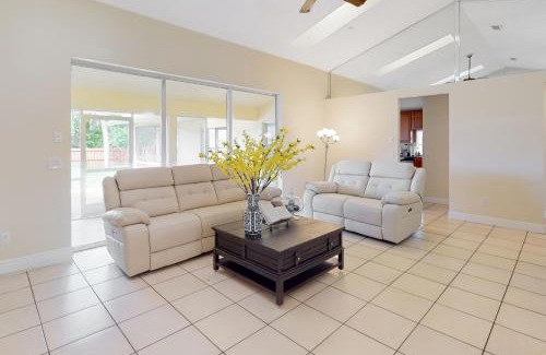 Port Saint Lucie House | Glenwood Hideaway