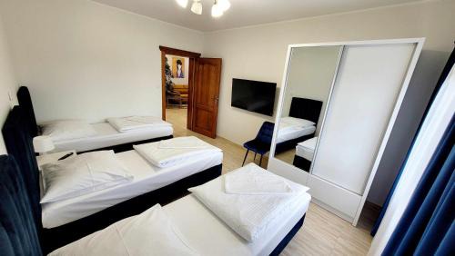 Znin Hotel | Gościniec Krys