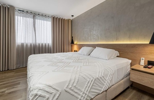 La Aguacatala Villa | Go Living 901 · Modern Loft with kitchenette & AC by HOUSY HOST
