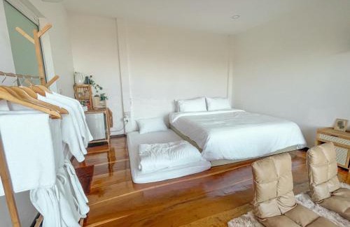 Chiang Rai Province Ski Chalet | Gobgab Station room 2