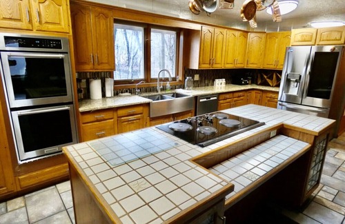 Kendall House | Gobles Estate w/indoor pool!