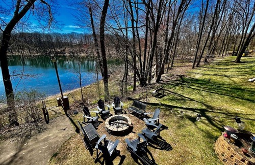 Kendall House | Gobles Estate w/indoor pool!