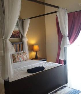 Endah Hotel | Gold Coast Rose Studio