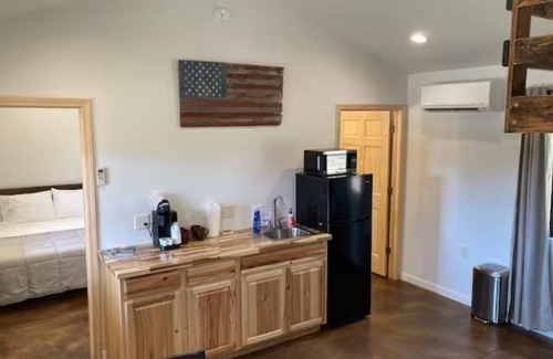 Custer Cabin | Gold Valley Camp Cabin 5 | 1 Bed, 1 Bath