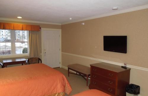 North Conway Hotel | Golden Gables Inn