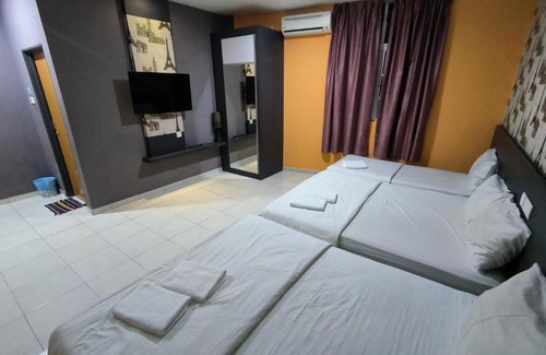 Pekan Melayu House | GOLDEN GUEST HOUSE KUANTAN