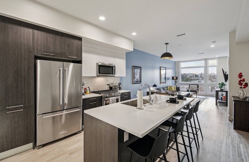 Highland Condo | Golden Hour Designer Loft | Espadin LoHi