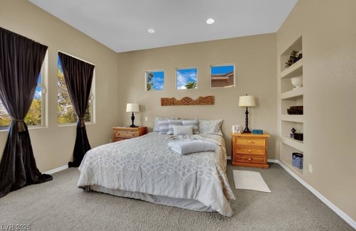 Summerlin House | Golden Hour Estate-Pool/jacuzzi/Gated/Lux
