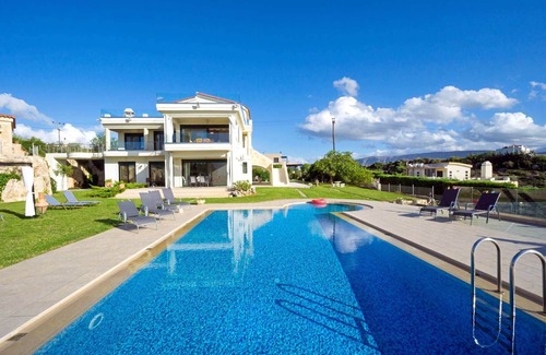Chania Villa | Golden Key Villa, a spectacular 13-bedroom retreat with a 55 sqm sea view pool!