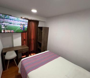 Ayacucho Hotel | Golden Paris Hotel "Caminos del InKa 2025"