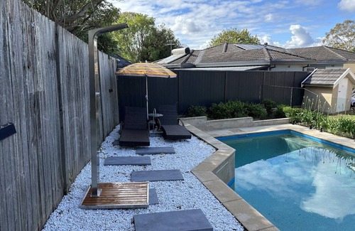 Marsfield House | Golden Swan Pool and Spa Smart Home with game room