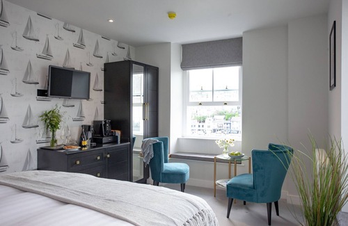 Brixham Hotel | Golden Vanity, Maritime Suites - a suite that sleeps 2 guests in 1 bedroom