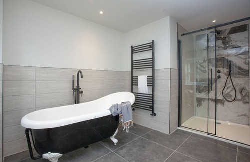 Brixham Hotel | Golden Vanity, Maritime Suites - a suite that sleeps 2 guests in 1 bedroom