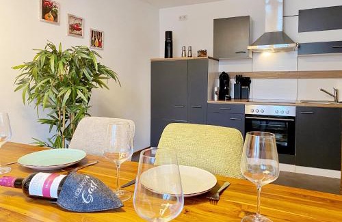 Waldkirchen Apartment | !GoldPath! FeWo - Comfortable - Central - Balkon - Tiefgarage